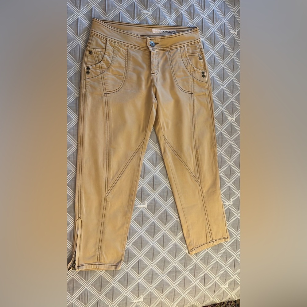 Y2k vintage DKNY Jeans cropped in Beige size 4 - Picture 1 of 11